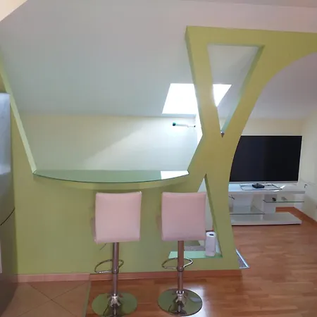 Modern2 Apartment Split